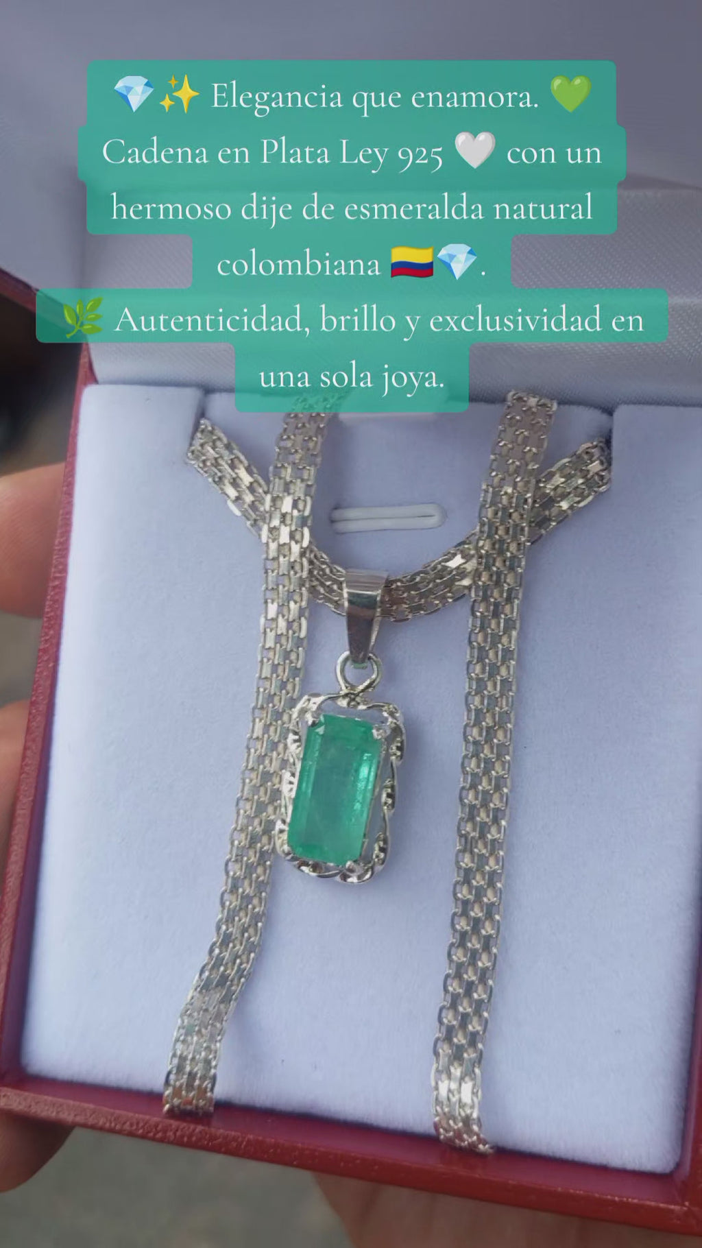 Cadena en Plata Ley 925 con Esmeralda Natural Colombiana