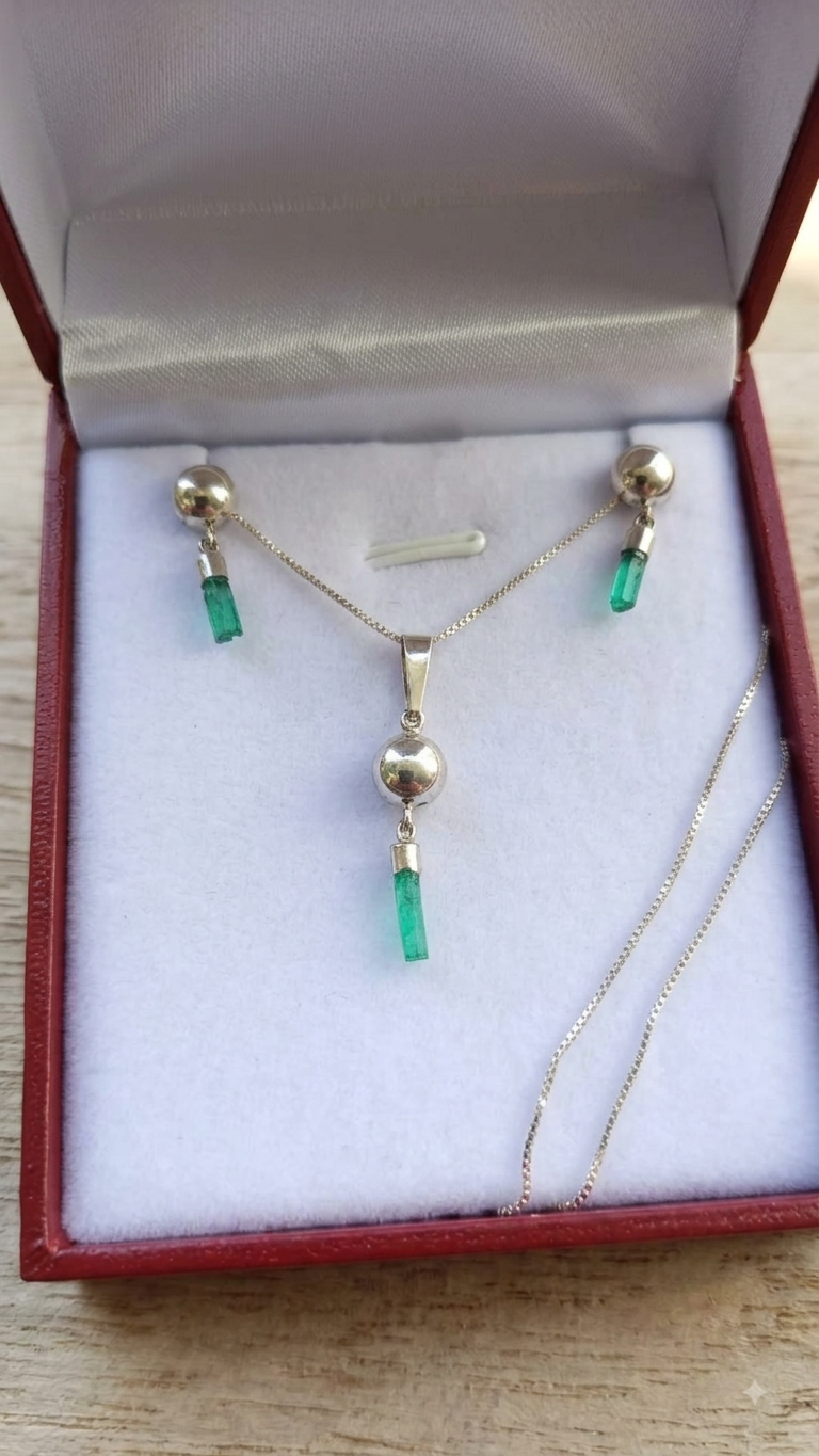 Set en Plata Ley 950 con Esmeraldas Colombianas